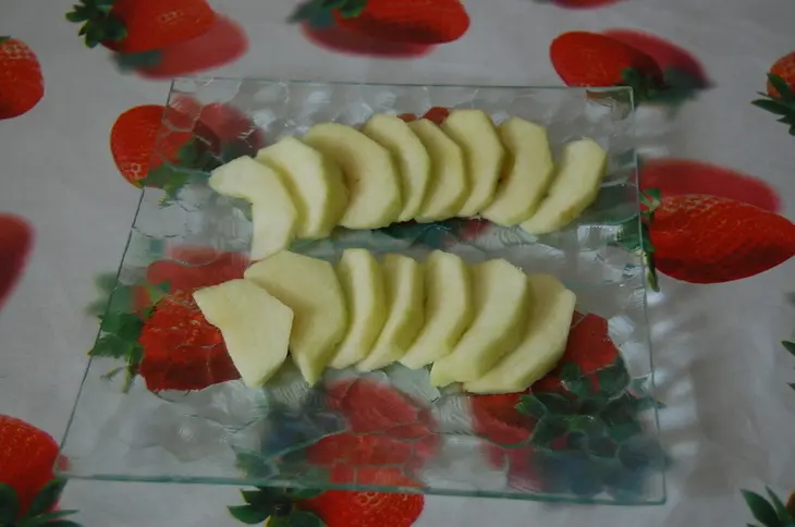 Курица в яблоках: шаг 1