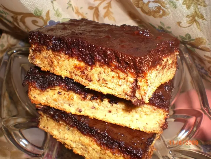Манный пирог на ряженке с шоколадной заливкой: шаг 1