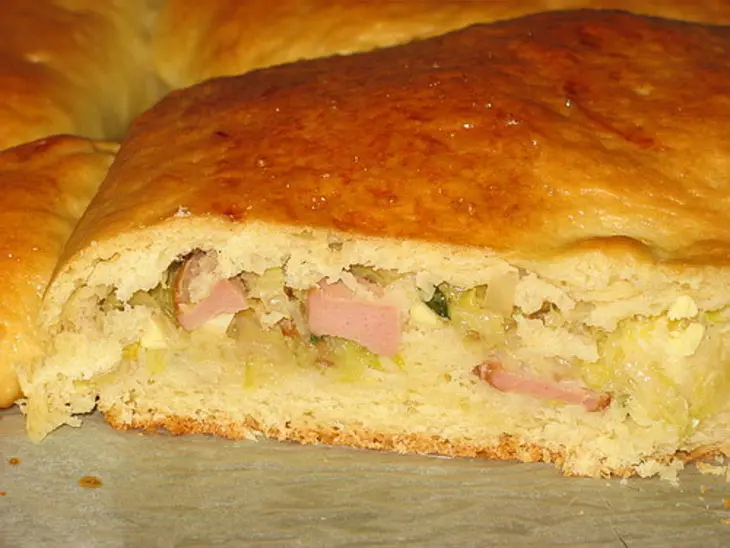 Пирог "зайка с морковкой" с разной начинкой: шаг 8