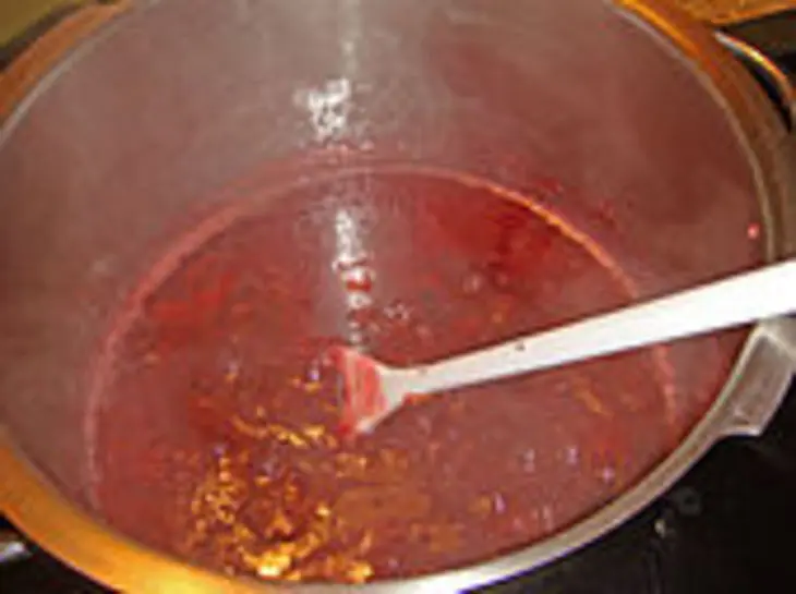Сливовый пикантный соус к мясу на зиму.: шаг 2