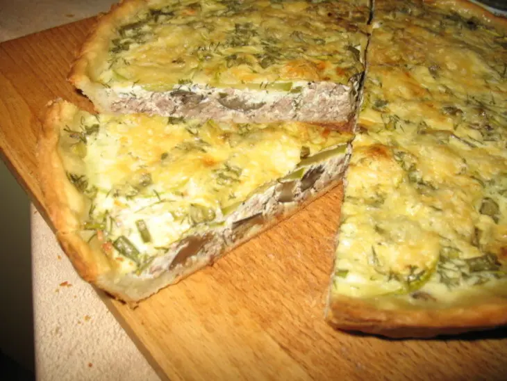 Киш с фаршем и кабачком: шаг 5