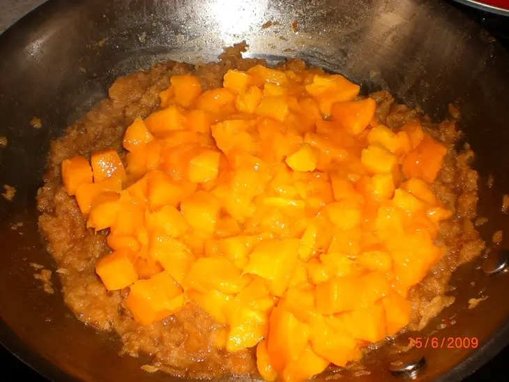 Куриная грудка с соусом из манго и яблок: шаг 6