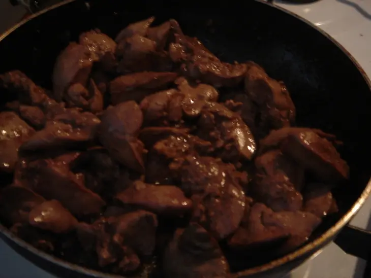 Салат из куриной печени.: шаг 3