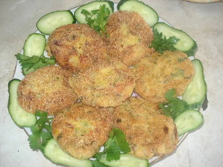 Котлеты из форели с овощами: шаг 8