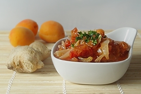 Абрикосово-томатный чатни: шаг 1