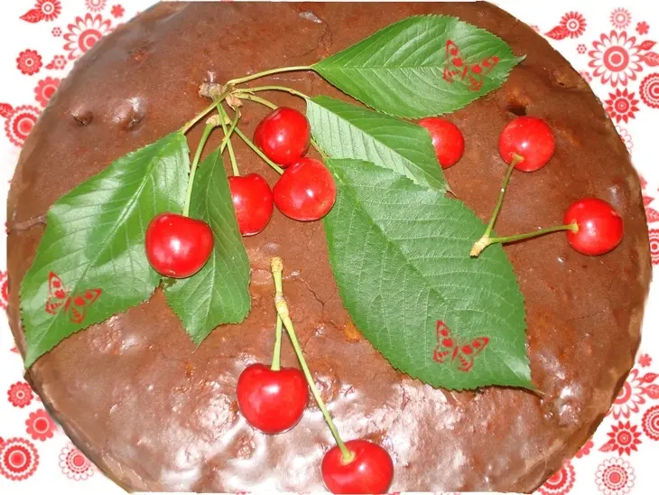 Медовый пирог с черешней: шаг 1