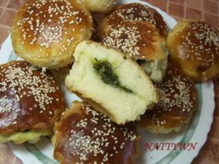 Булочки с начинкой из щавеля.: шаг 5
