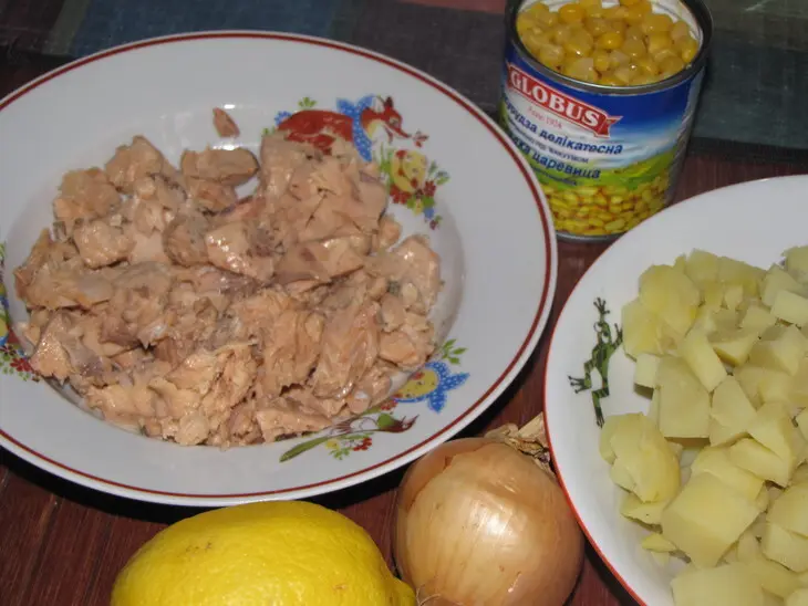 Запечённое суфле из консервированной горбуши: шаг 1