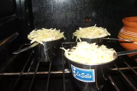 Жульен с курицей и грибами: шаг 4