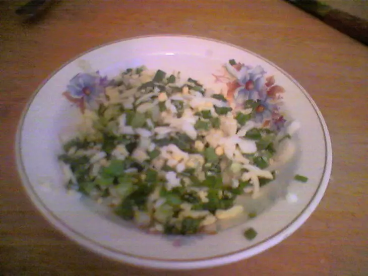 Зразы с зелёным луком и яйцом: шаг 1