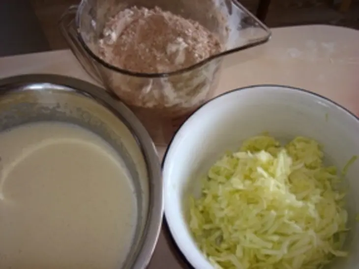 Шоколадный кекс с кабачком: шаг 2