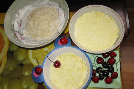 Кефирно-содовое тесто на вареники и пельмени: шаг 1