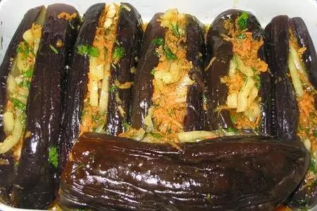 Фаршированные баклажаны под маринадом: шаг 3