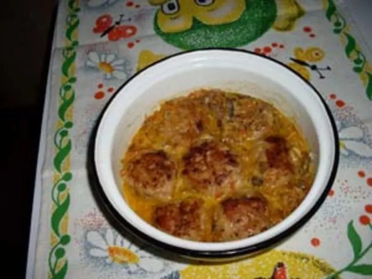 Биточки из куриного фарша с грибным соусом: шаг 6