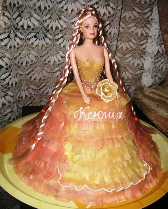 Торт-кукла "ксюша": шаг 6