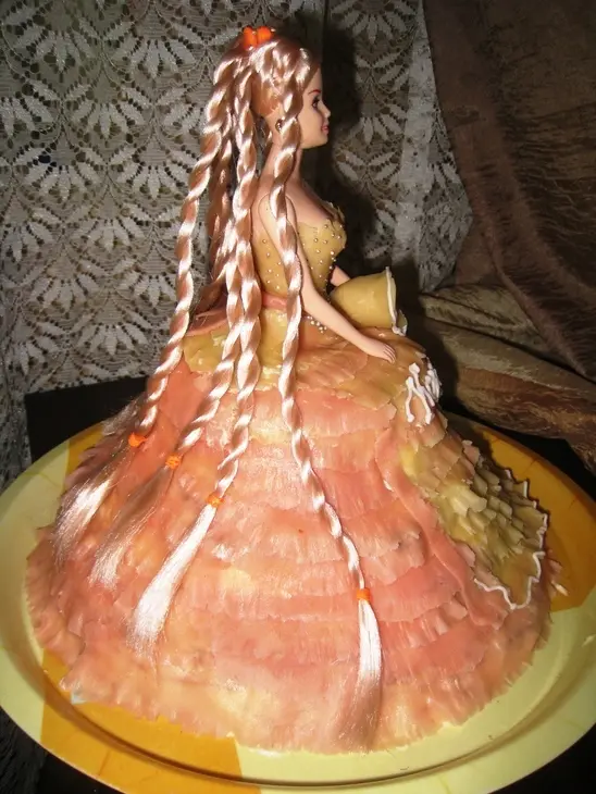 Торт-кукла "ксюша": шаг 7