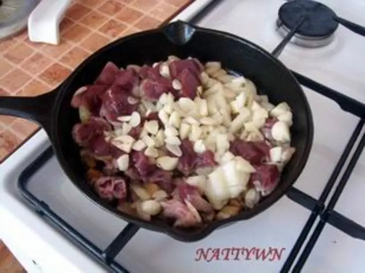 «братец кролик» с орехово-чесночным соусом.: шаг 5