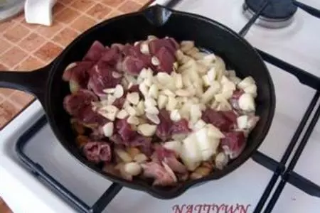 «братец кролик» с орехово-чесночным соусом.: шаг 5