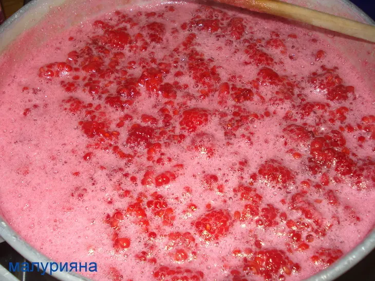 Варенье "малиновое": шаг 4