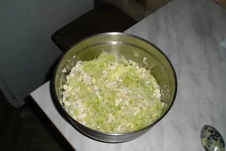Пирог с капустной начинкой: шаг 3