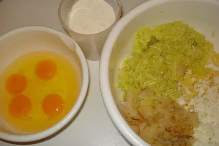 Запеканка из кабачков с сыром: шаг 1