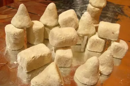 Конфеты "снежные городки": шаг 2