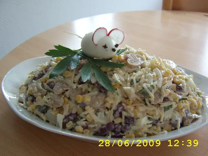 Салат яично-овощной: шаг 5