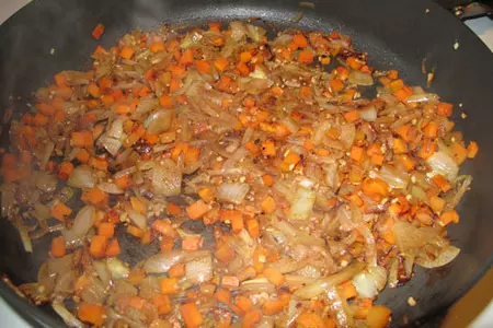 Баранина тушеная с овощами в вине: шаг 2
