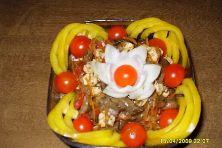 Салат со сковороды: шаг 8