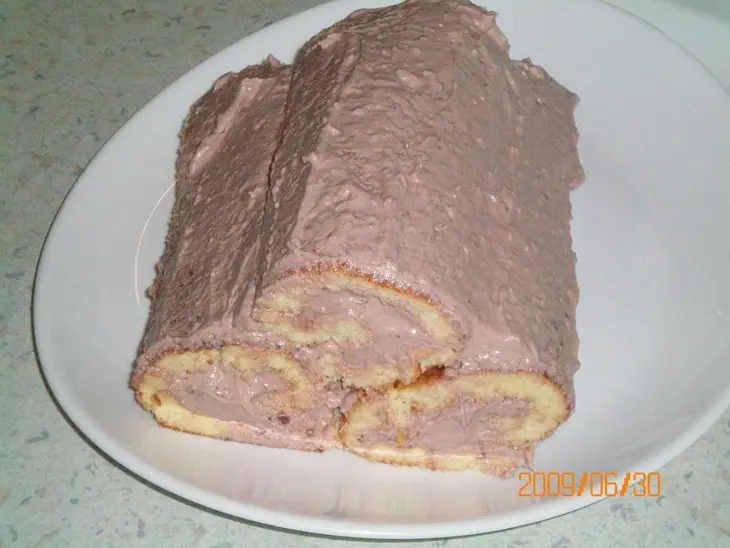 Шоколадно-ореховый торт рулет: шаг 4
