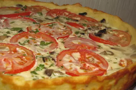 Киш с  томатами и шампиньонами.: шаг 3