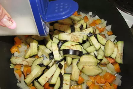 Баклажанчики с овощами: шаг 3