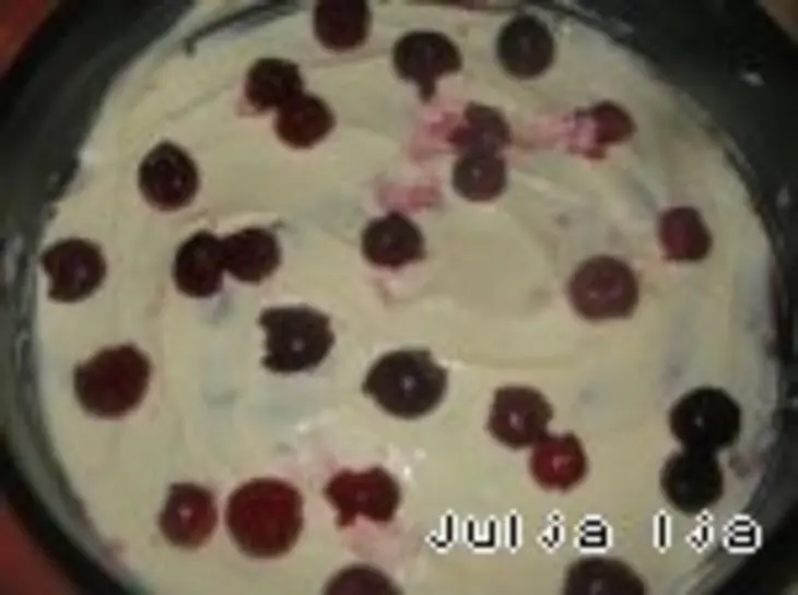 Брауни с творогом и вишней: шаг 3