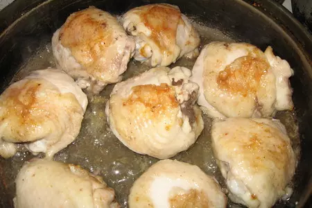 Курочка  под соусом из овощей: шаг 2