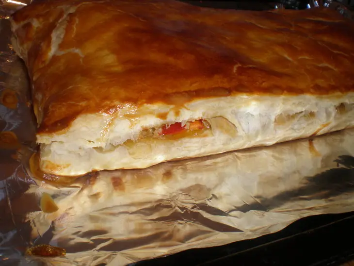 Куриное рагу с грибами в слоёном тесте: шаг 4