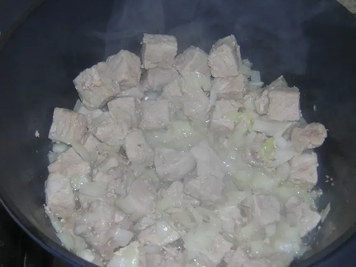 Тушёная говядина с капустой: шаг 1