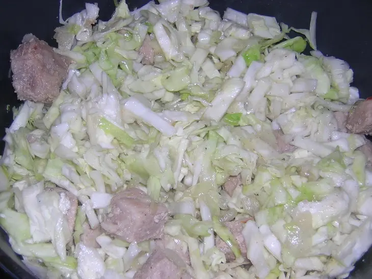 Тушёная говядина с капустой: шаг 2
