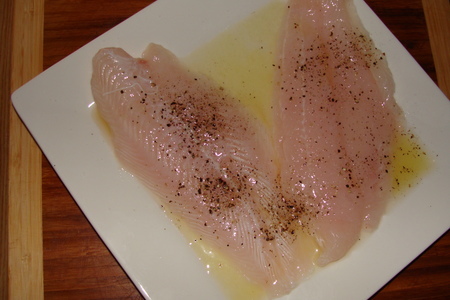 Филе морской рыбки с кунжутом под шафрановым соусом /мой вариант/: шаг 1