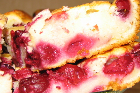 Быстрый пирог с замороженными ягодами: шаг 2