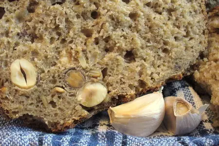 Хлебушек с орешками на закваске: шаг 7