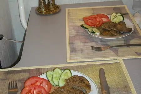 Отбивные из печени в майонезно-кетчупном соусе: шаг 8