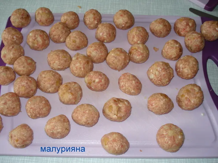 Фрикадельки в соусе: шаг 3