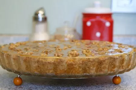 Ореховый пай с лимонным кремом и тоффи: шаг 4