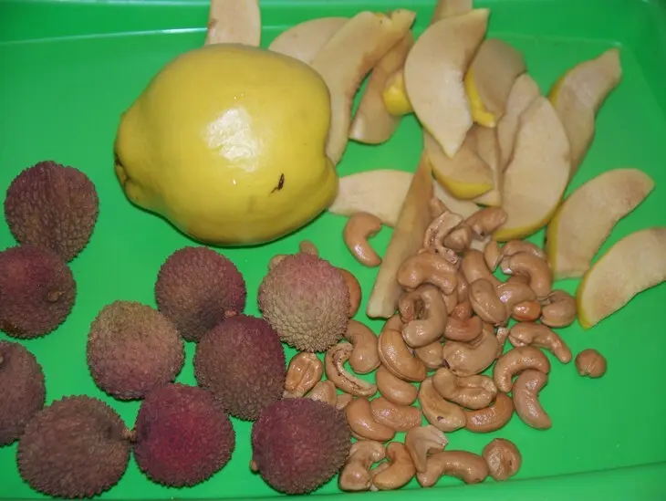 Десерт полезно вкусный с творогом и айвой !!!!: шаг 1