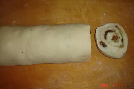 Сдобные булочки с орехами и изюмом: шаг 6