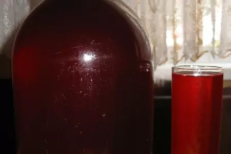 Вишневый ликер за 12 часов: шаг 6