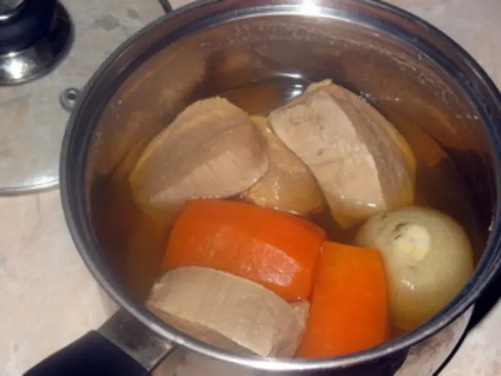 Салат с говядиной и помидорами: шаг 1