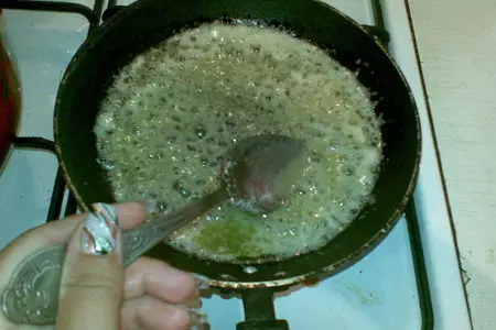 Пирог с абрикосами и ёштой под арахисовой корочкой: шаг 3