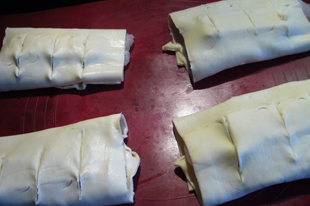 Филе пангазиуса с сыром бри, запеченное в слоеном тесте: шаг 4