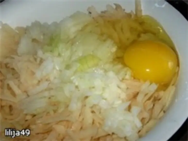 Батон из картошки с куриным мясом: шаг 1